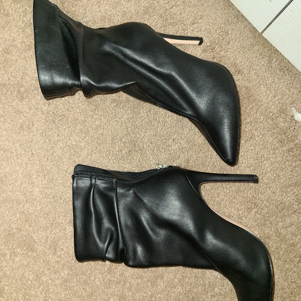 Jessica Simpson boots